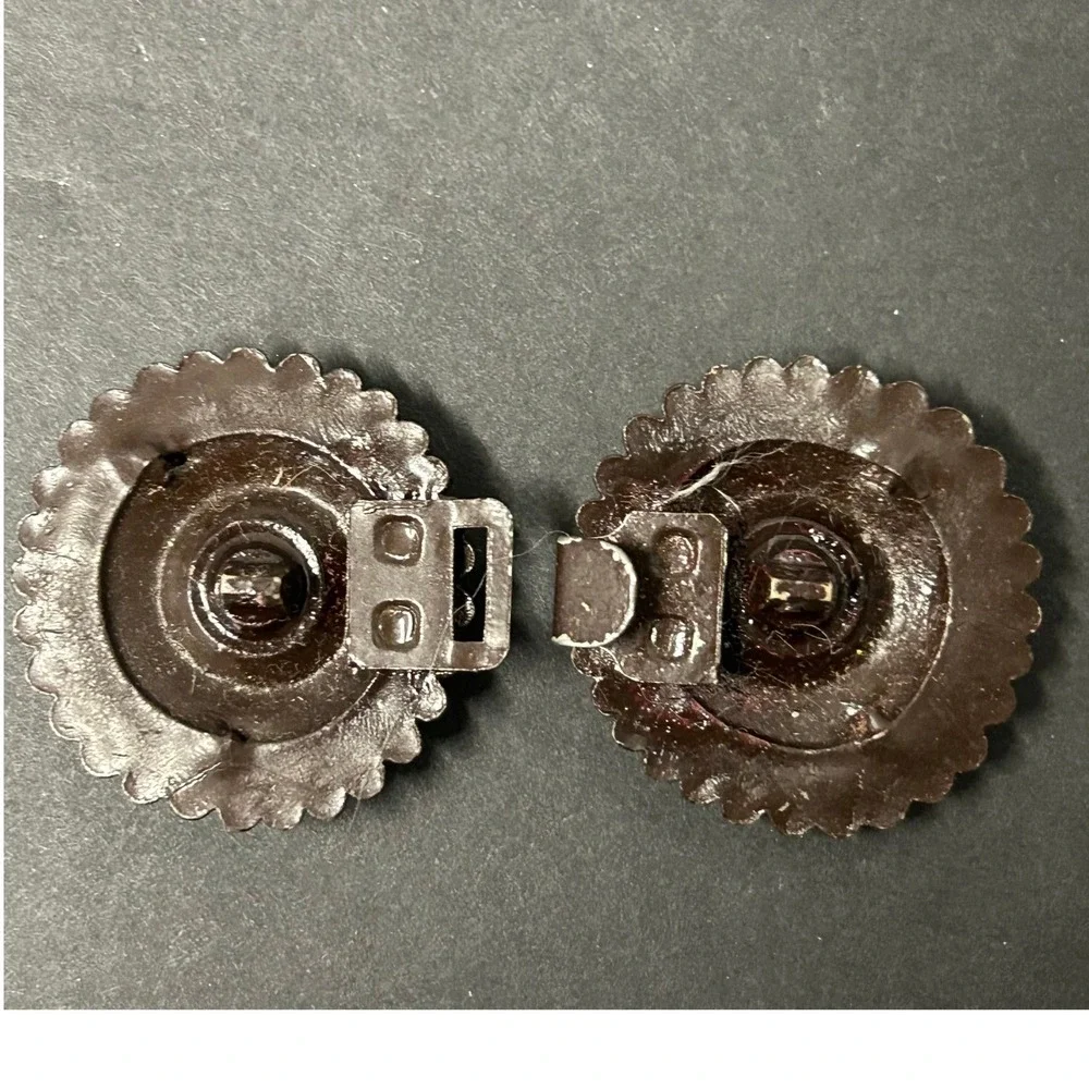 Vintage Cape Clasp Brown Floral Chrysanthemum 2pc Set